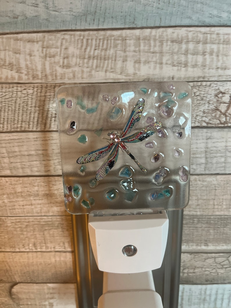 Dragonfly nightlight, Nightlight with Dragonfly, Dragonfly decor, Dragonfly light, Dragonfly night light, Glass Dragonfly image 7