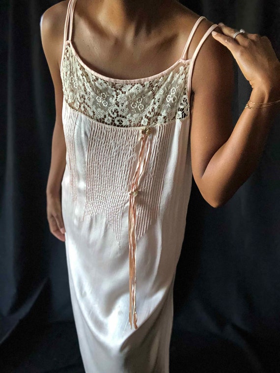 1920's Pale Pink Silk Charmeuse Sleeveless Night G