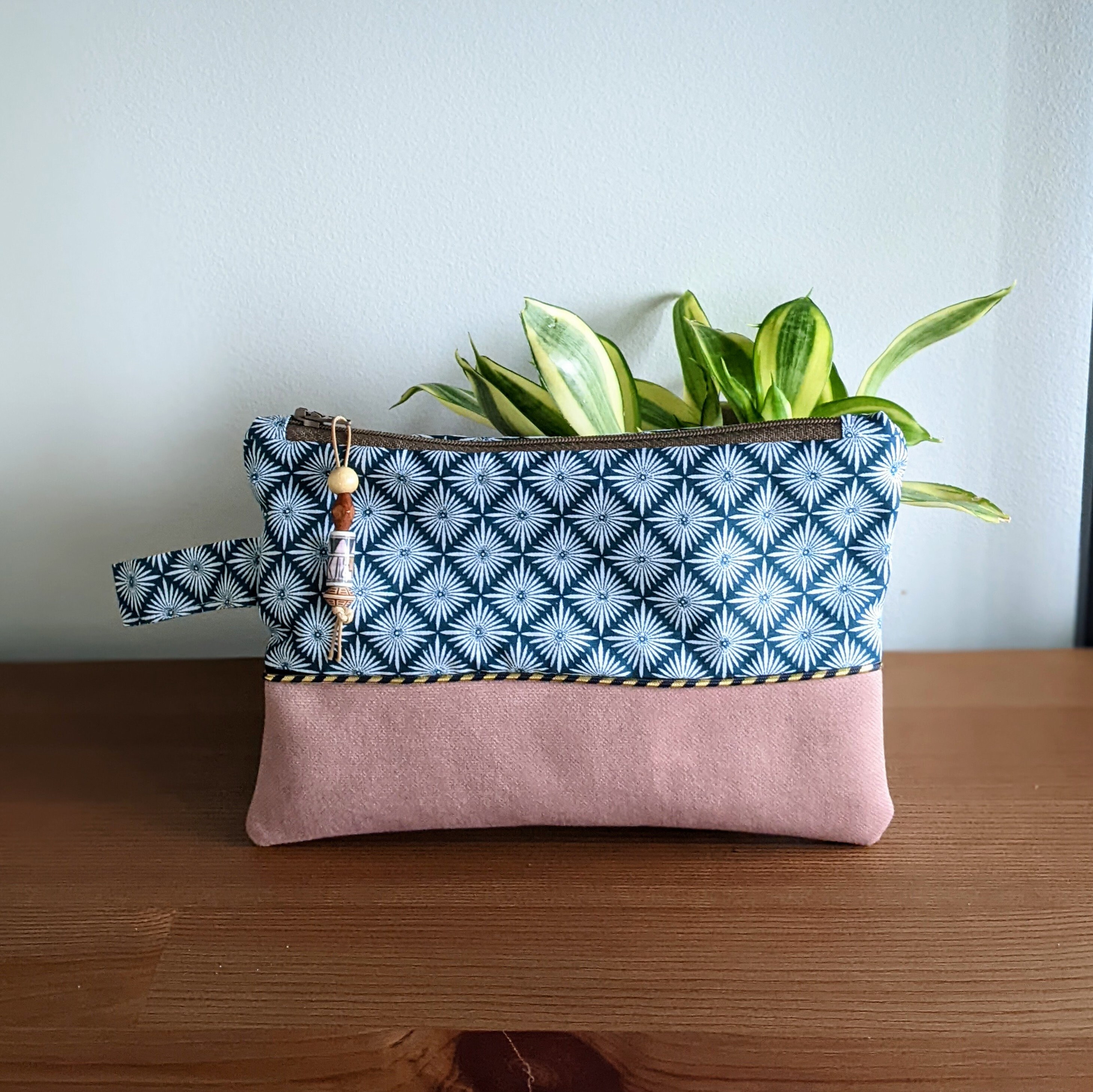 Pochette gold sales