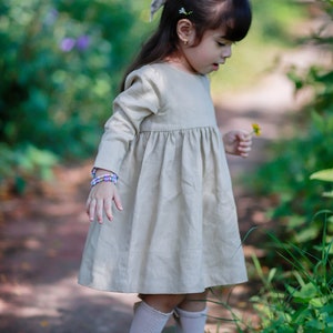 Beige Leinenkleid/ Baby Leinenkleid/ Blumenmädchen Kleid/ Leinen Mädchenkleid/ Hochzeitskleid für Baby