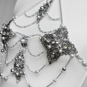 Silver & Pearl Ribbed Body Chain Cage Bra