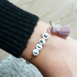 Pulsera personalizable Pompon White Pearls