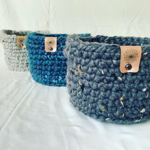 Crochet Basket with Handles, Bathroom, Office, Bedroom Storage, Winter Decor, Farmhouse Decor, Organizer, Small Gift Basket, planter