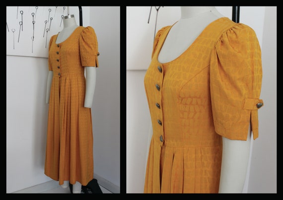 Vintage Traditional Drindl dress , Bavarian, Octo… - image 2