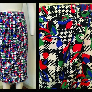 80s Vintage,summer skirt,High Waist , Midi ,size 8,multicolored skirt,flower pattern, goose foot pattern,black and white
