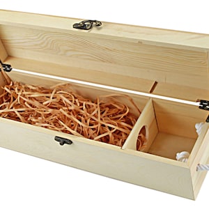RUSTIC wine box with carrying cord and decorative wool - for 1 bottle of wine - bottle box - wine box - wooden box - gift box