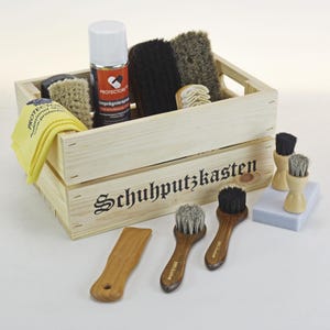 Shoe cleaning set &quot;Gustav&quot; - in a practical wooden box - Shoe cleaning box - 13 pieces - Shoe care - Set