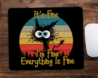 Funny 'I'm Not Arguing I'm Just Explaining' Mouse Pad - Sarcastic Office & Gaming Mat