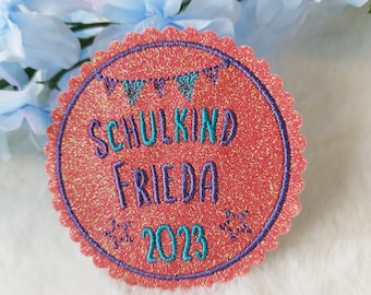 Schoolbag Klettie pennant chain / patch / iron-on transfer for schoolchild 2026 with name and glitter