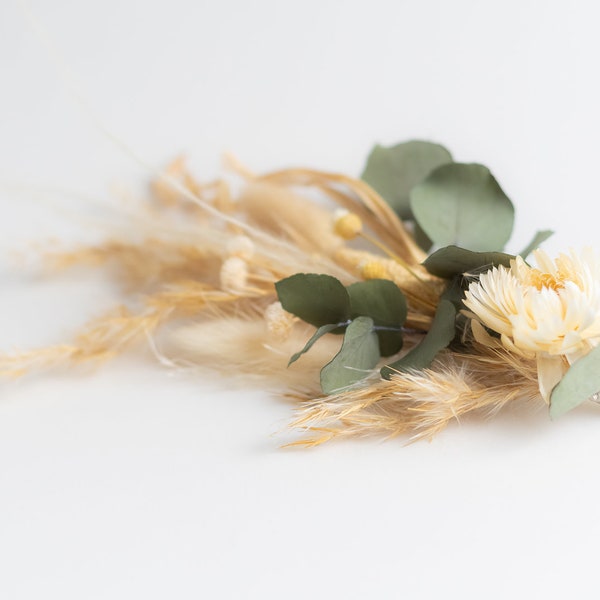 barrette à cheveux ou à chapeau en fleurs séchées et pampa blanche verte pour mariage ou évènement