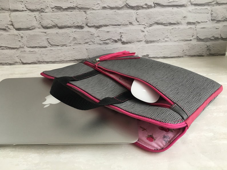 Zip N Go Laptop Case PDF Sewing Pattern ENGLISH image 10