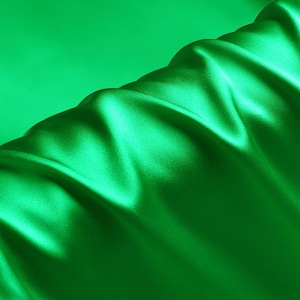 emerald green 100% silk 19mm silk satin fabric silk charmeuse fabric sell by the yard wedding dress silk, silk scarf fabric, solid color