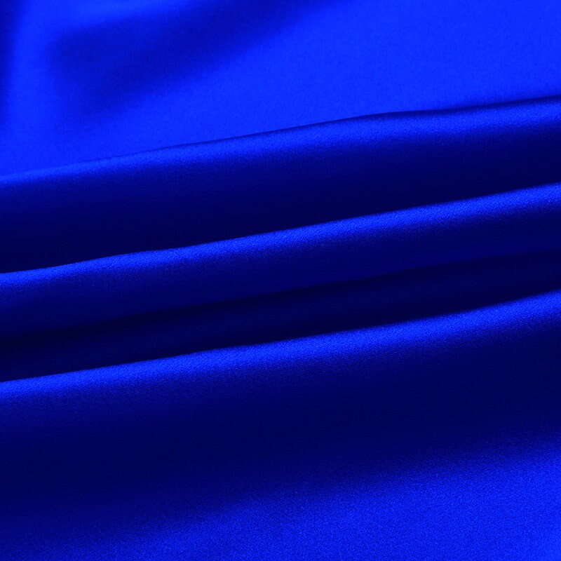 今話題のアイテムを Blue Royal Silk 100% Color Silk Fabric Satin Silk 30mm 版画
