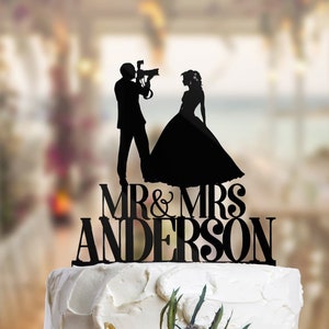 Photographer Groom Wedding Cake Topper: Bride & Groom Silhouette