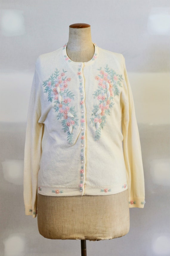 Vintage 1960s Beaded Floral Cardigan l Mid Centur… - image 8