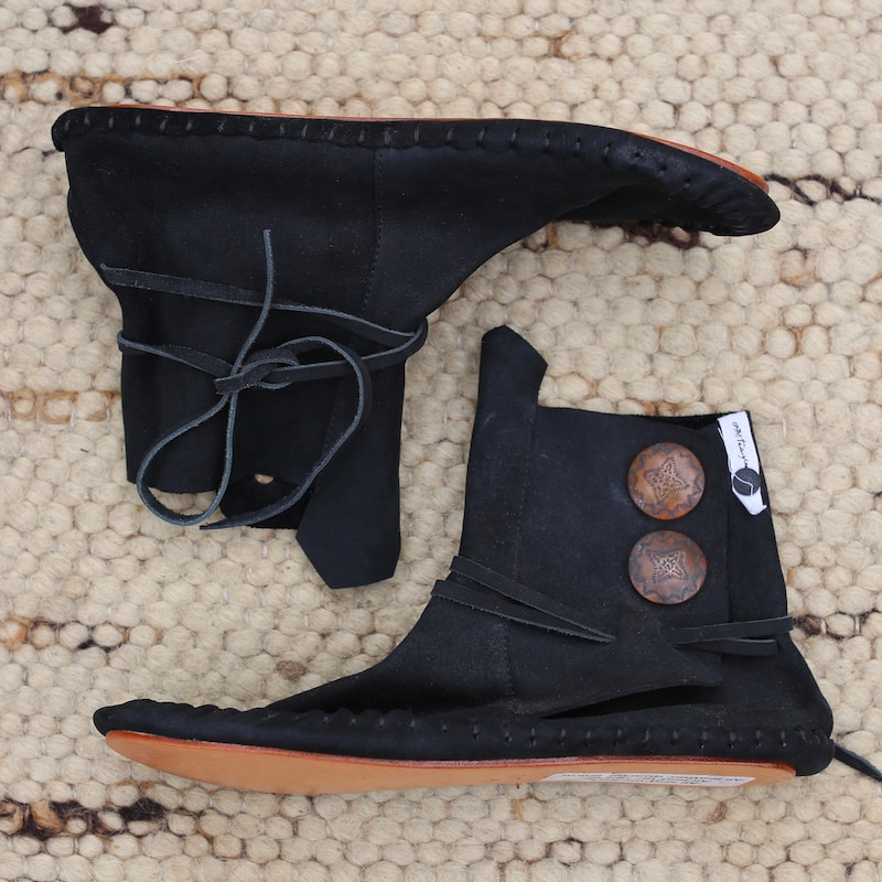 mens moccasin boots