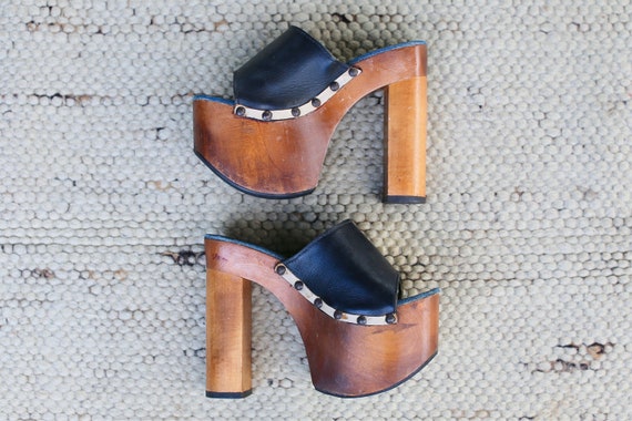 Rare Vintage 1970s Leather Platform Mules Sandals… - image 1