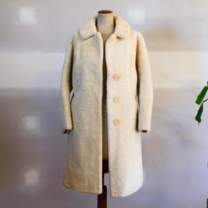 Vintage 80s Alpaca Wool Trench Coat - Cream Teddy Fur Jacket for Winter Festival Fashion