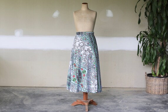 Vintage Batik Floral Wrap Skirt l Boho Hippie Pais