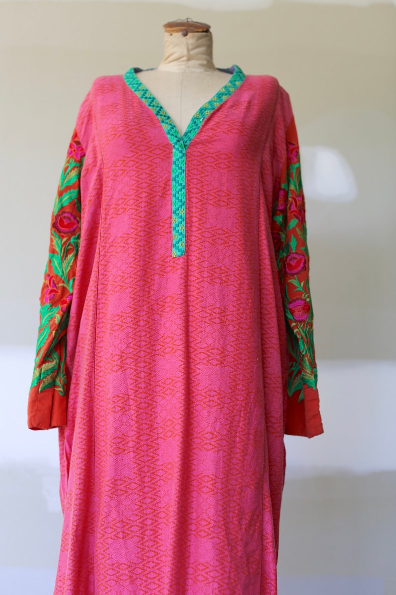 Vintage Floral Embroidered Kaftan L Hand Embroidered Dress L Etsy