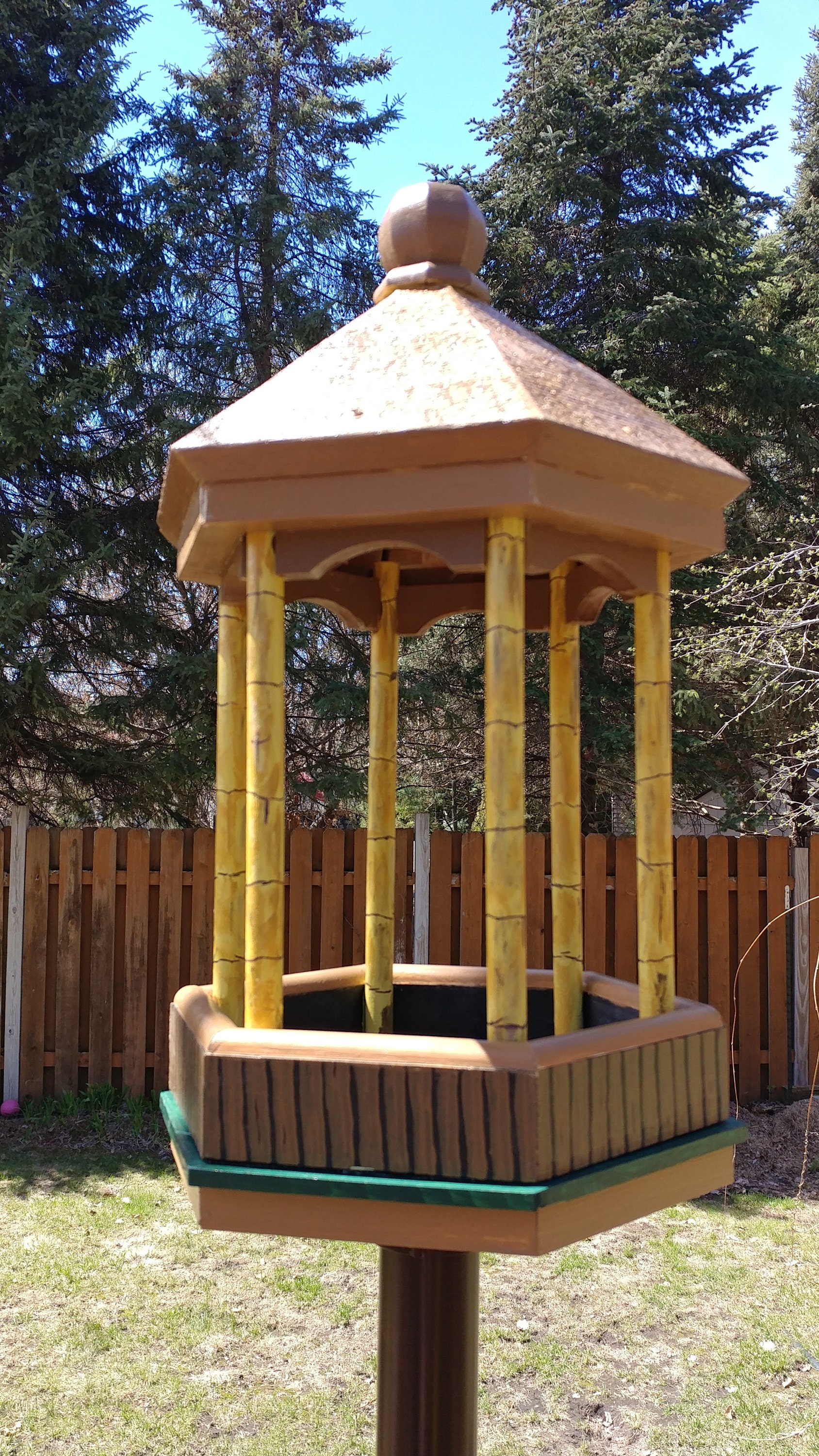 Artistic Bird Feeder Tiki Gazebo