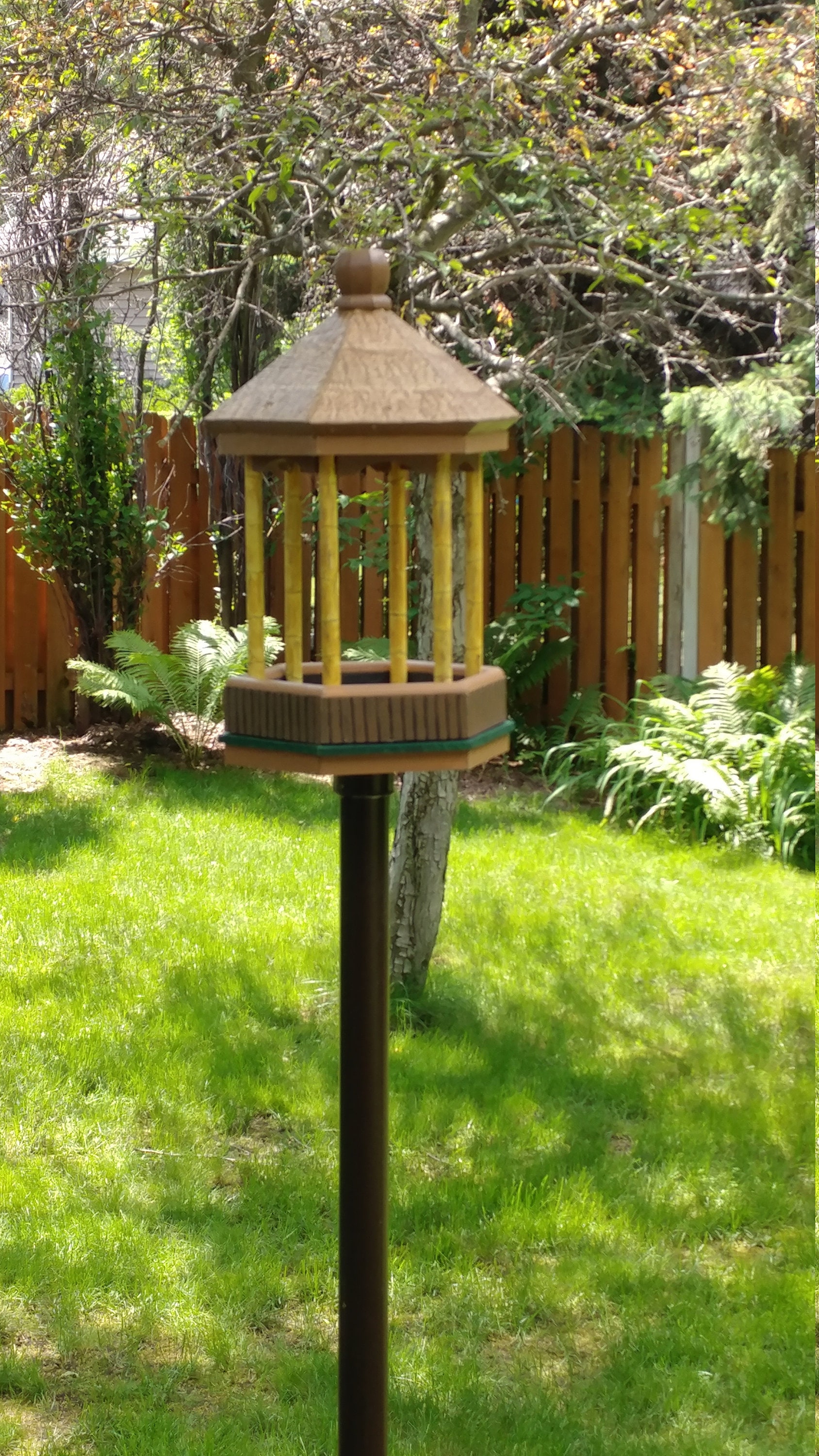 Artistic Bird Feeder Tiki Gazebo