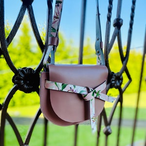 Sac à main en cuir fait main, sac à bandoulière en cuir, sac à bandoulière en cuir rose, sac de selle en cuir rose, sac à main en cuir printemps-été, cartable