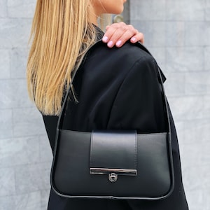 Zwart leren baguettetas voor vrouw, zwart leren crossbodytas, zwart leren tas, zwarte stijlvolle leren handtas voor vrouw, klassieke tas