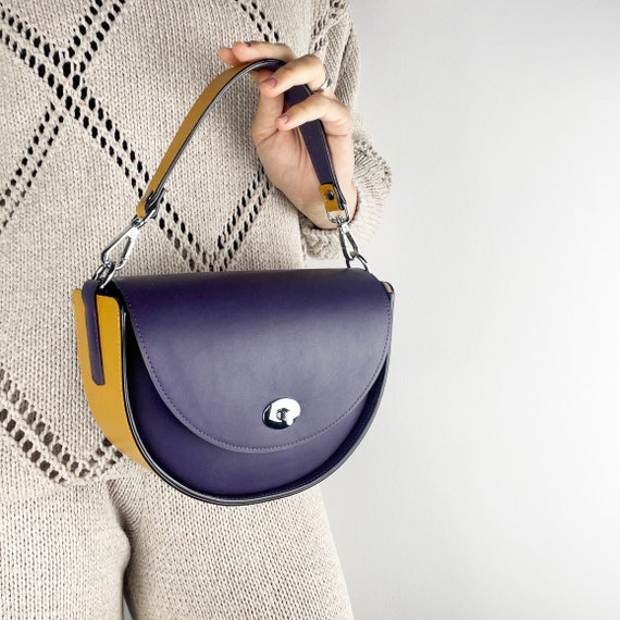 Bottega Veneta Padded Cassette Leather Shoulder Violet Bag Purple  ref.952599 - Joli Closet