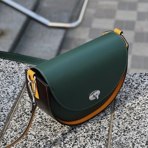 Exclusive Leather Bag For Woman, Dark Green Crossbody, Green Leather Purse, Handmade Leather Bag, Premium green handbag, Two Straps Included