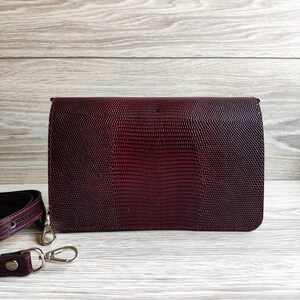 Burgundy Iguana Embossed Leather Women's Handbag, Handcrafted Leather Shoulder Bag, Small Crossbody Bag, Burgundy Iguana Print Leather Purse image 6