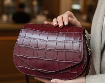 Burgundy Croc Embossed Leather Saddle Bag, Wine Red Crossbody Purse, Medium Shoulder Handbag