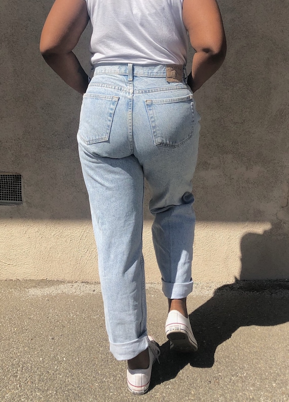 gap mom jeans