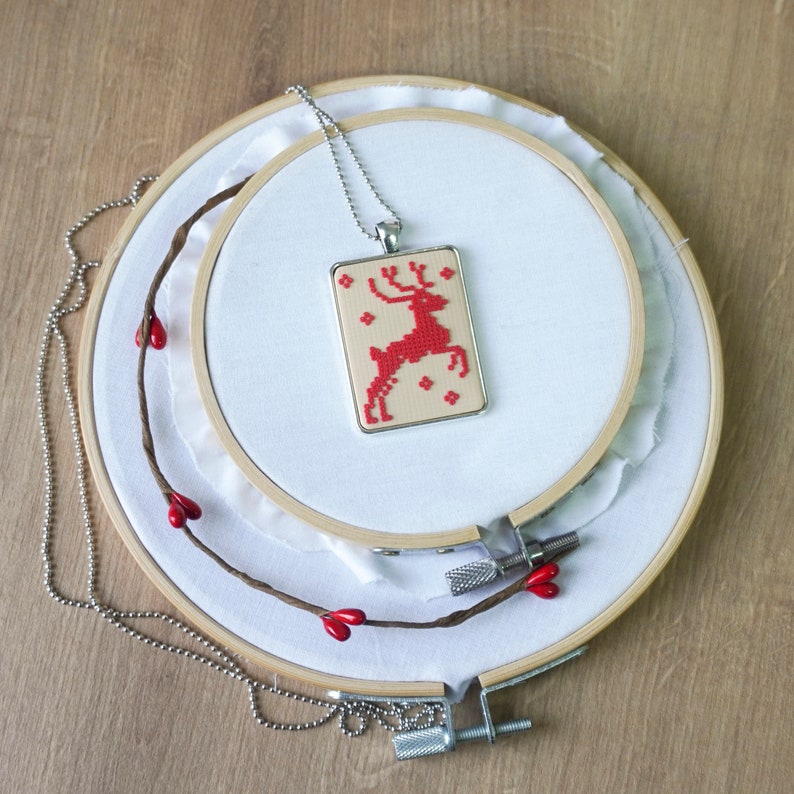 Cross stitch inspired christmas reindeer necklace, Christmas retro style faux embroidery jewelry, Polymer clay Santa's deer pendant image 3