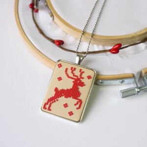 Cross stitch inspired christmas reindeer necklace, Christmas retro style faux embroidery jewelry, Polymer clay Santa's deer pendant image 1