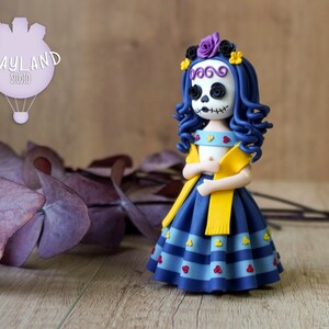 Polymer clay calavera figurine, Dia de muertos art doll, Mexican tradition inspired figurine, Handmade Calavera Catrina image 2