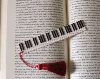 Gift for readers, Polymer clay piano bookmark, Book lovers gift ideas, Piano keys bookmark, Gift for Bookworm, Gift for Readers