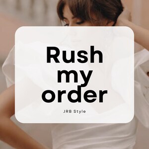 Puede incluir: Imagen con el texto "Rush my order" en negrita negra sobre un fondo blanco. El texto está centrado. Debajo del texto está el texto "JRB Style" en una fuente más pequeña.