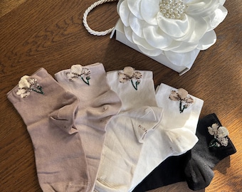 Caja de regalo de calcetines con bordado floral: 5 pares de calcetines elegantes de algodón