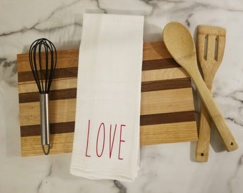 Love Flour Sack Tea Towel, Farmhouse Kitchen Decor, Valentines Day Decor, Valentines Day Gift, Love Valentines Day, Kitchen Towel Decor