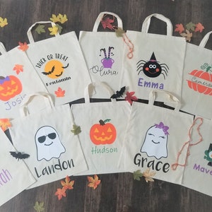 Personalized Trick or Treat Bags , Halloween Bag, Halloween Tote Bag, Trick or Treat Bag, Candy Bag, Personalized Canvas Bag, Fall Tote
