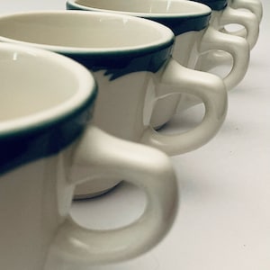 4 Vintage Restaurant Ware Coffee Cups Syracuse China Wintergreen Pattern Green Border