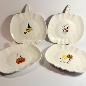 Williams Sonoma Peanuts Snoopy Halloween Stoneware Salad Plates, Set of 4