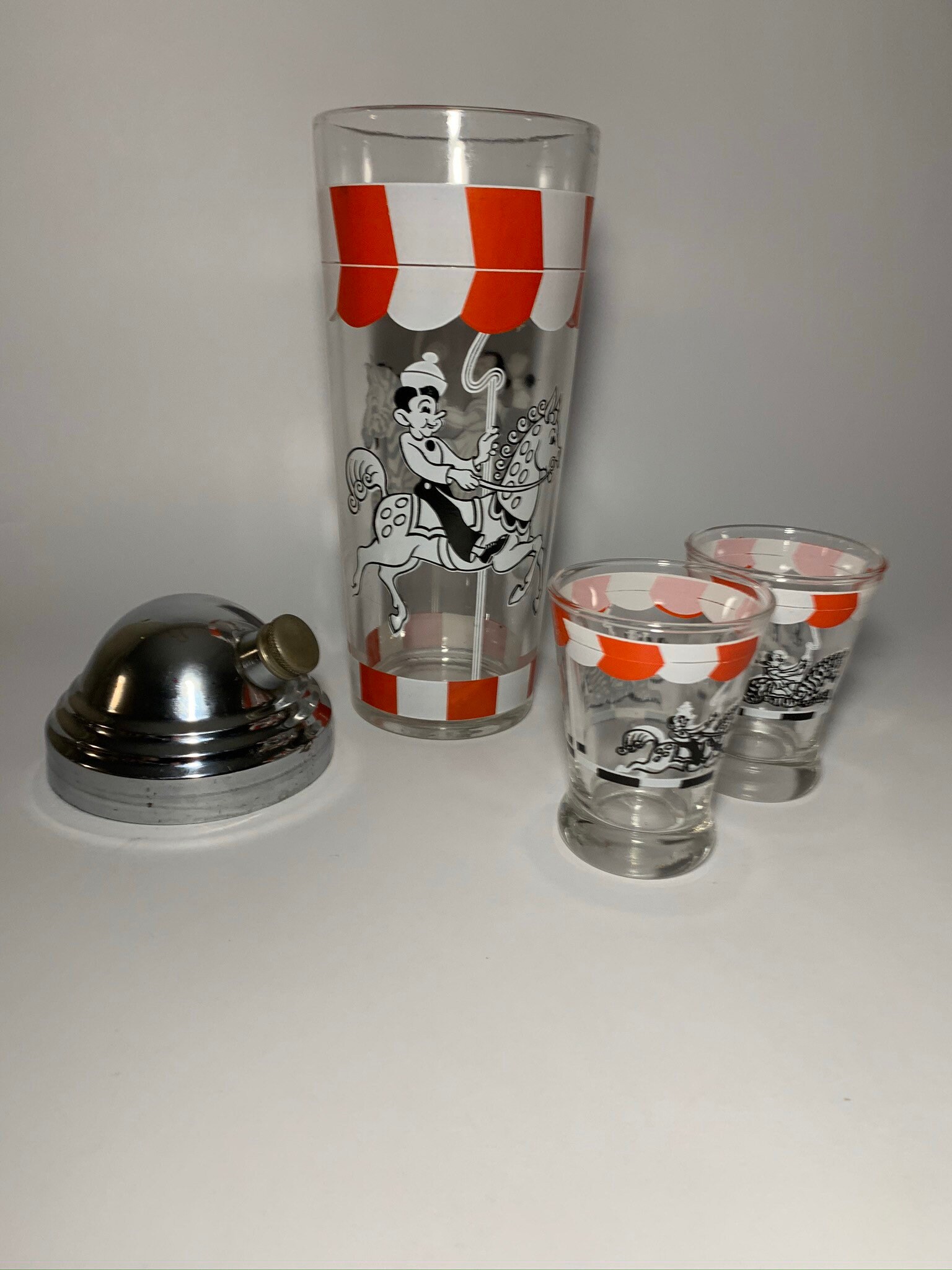 Hazel Atlas Circus Carnival Carousel Cocktail Shaker With 2