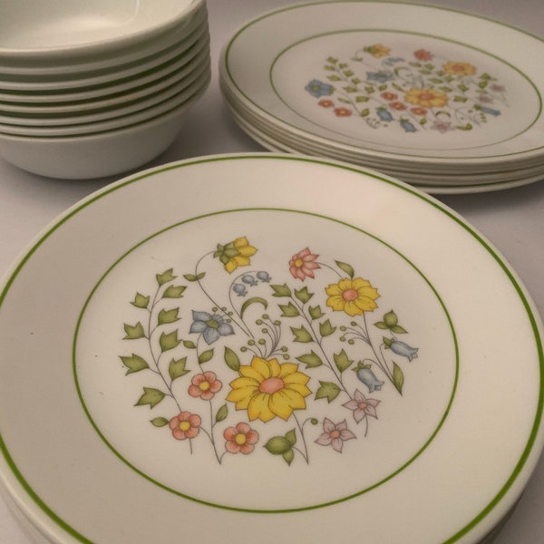 Vintage 1970s Corelle Spring Meadow Dinnerware - Open Stock Correlle