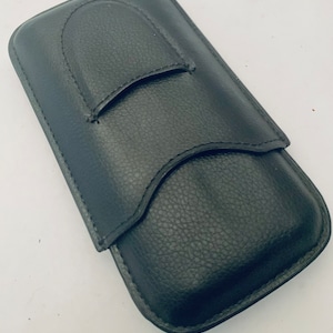 3-Finger Black Pebbled Leather Cigar Case - New/Old Stock