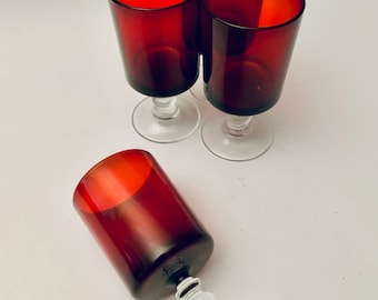 Bicchieri da vino Arcoroc France Ruby, composte in vetro soffiato, set da 4