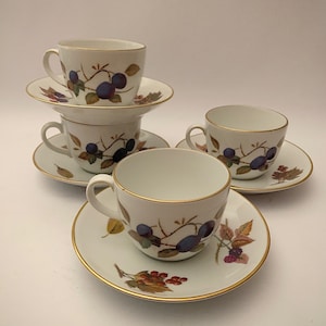 Royal Worcester Flat Cup & Saucer Set Evesham Gold Set of (2) Cups and (2) Saucers