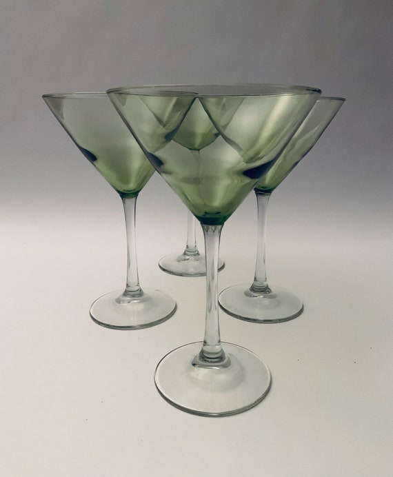 Kitchen & Dining Olive Green Bowl with Clear Stems Martini Glasses 2