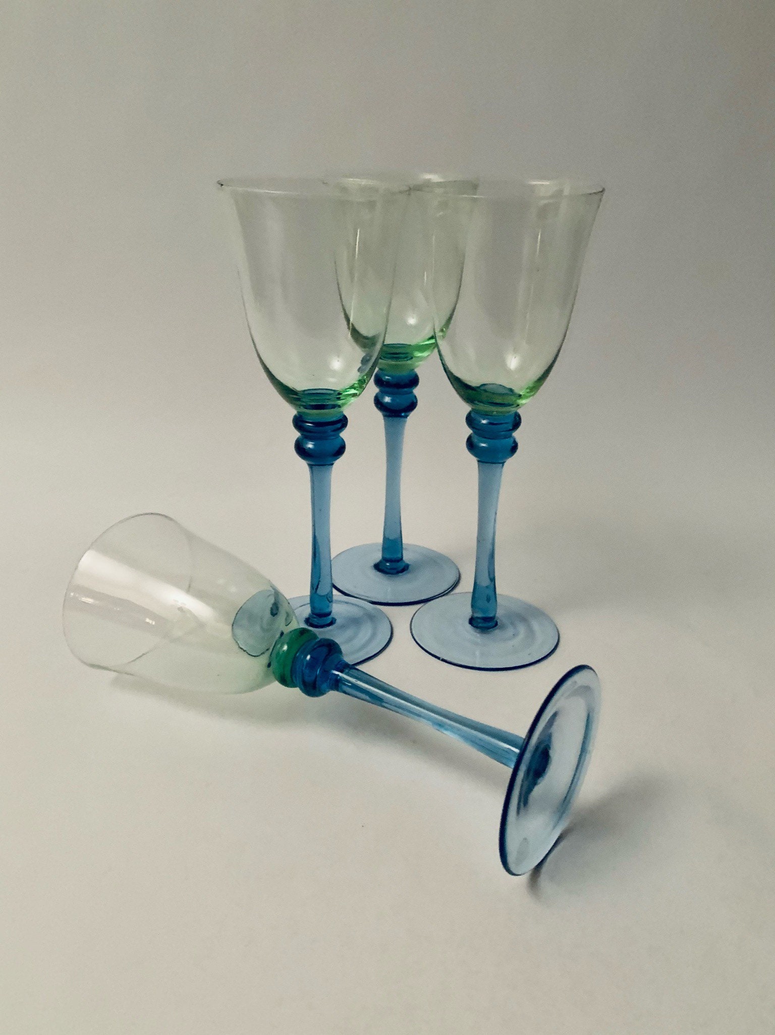 Vintage Blue Stem Wine Glass Set of 4 / Scalloped Water Goblets / Barware /  Water Witch Ritual Chalice / Ocean Witch / Witchy Decor 